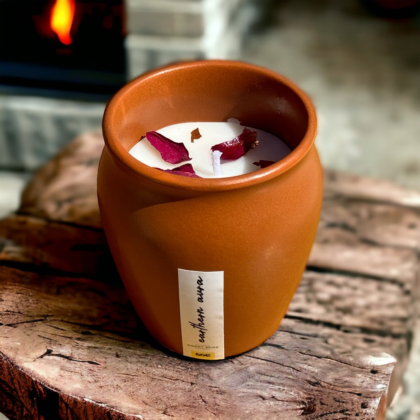 SOE EarthernAura Kullad Candle: Terracotta Kullad with Dried Rose Petals