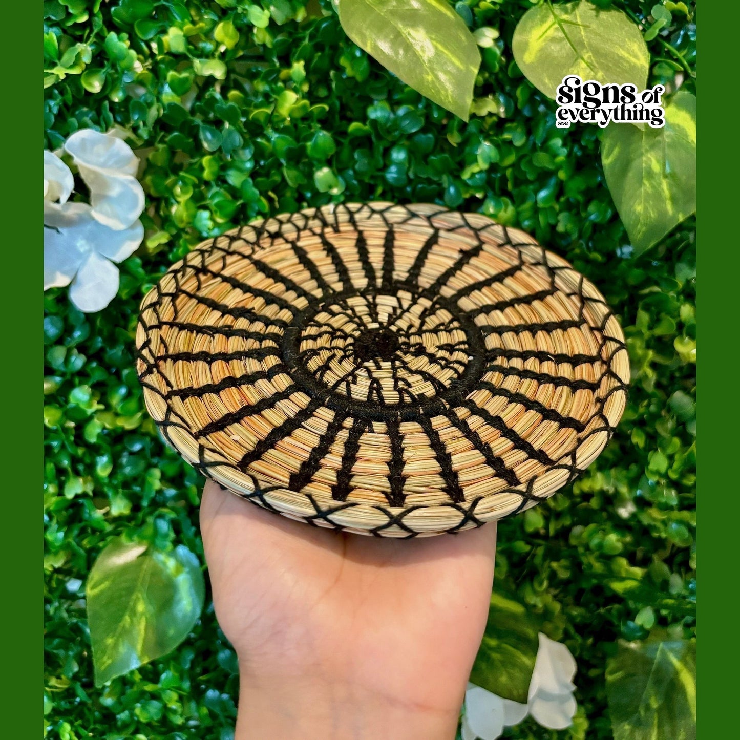 handcrafted pine needle bowl tray set
eco friendly pine needle basket handmade
Himalayan pine needle craft bowl set
natural pine needle tray and bowl decor