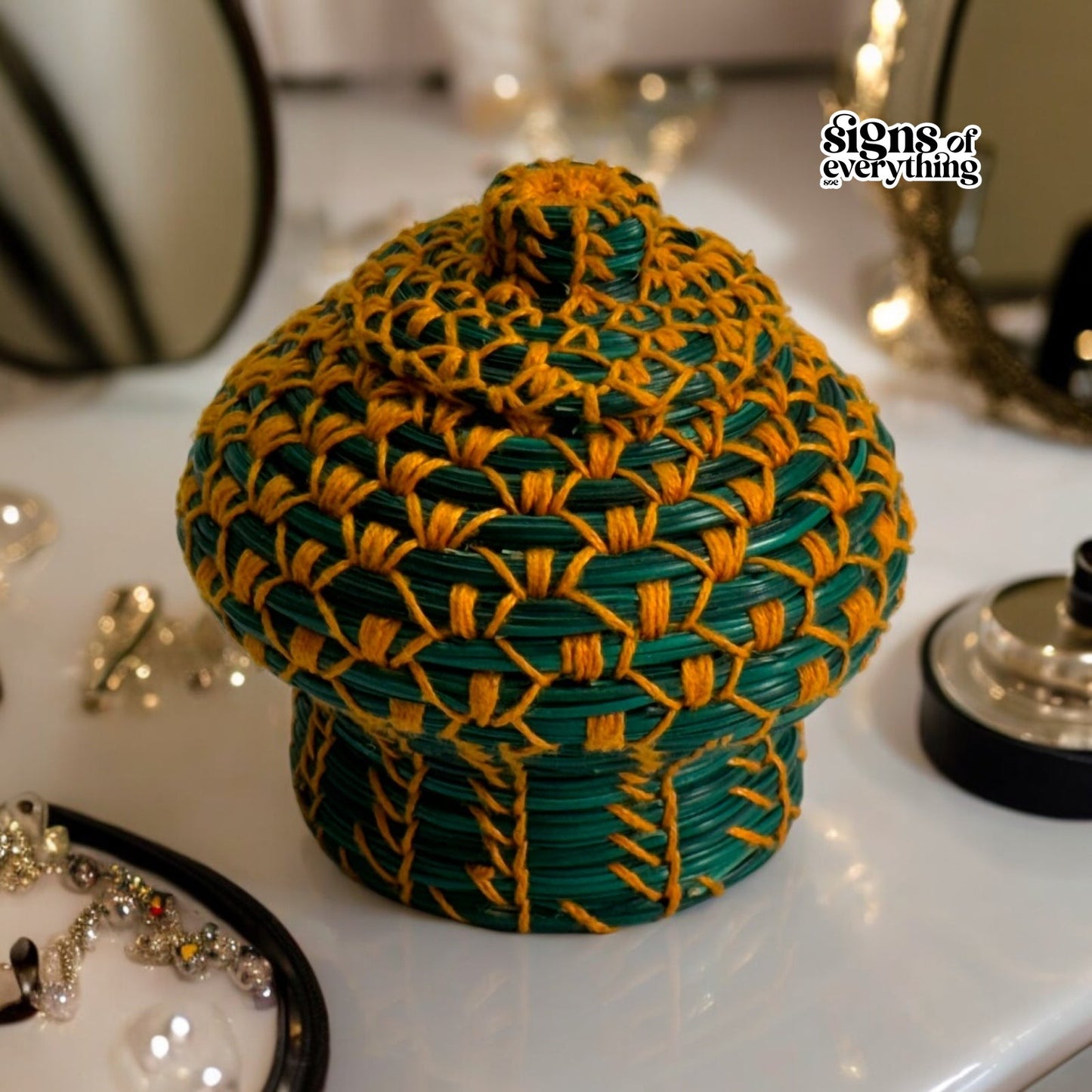 SOE Pine-needle Mini Chest: Handmade Jewel/ Coin Case