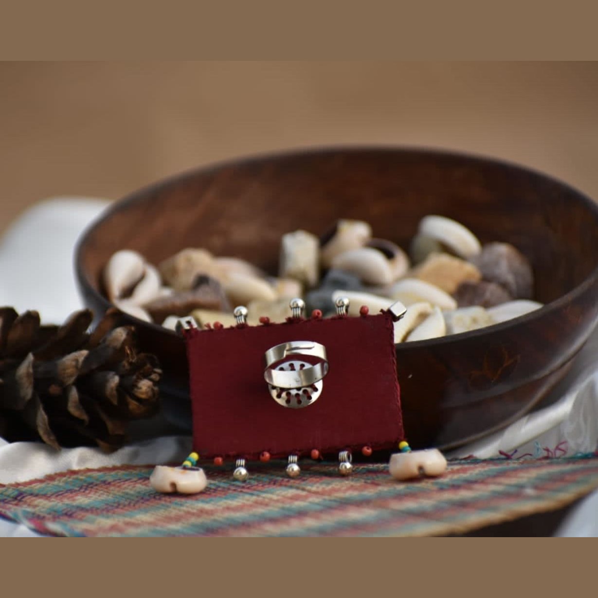 SOE Noor Debase Ring