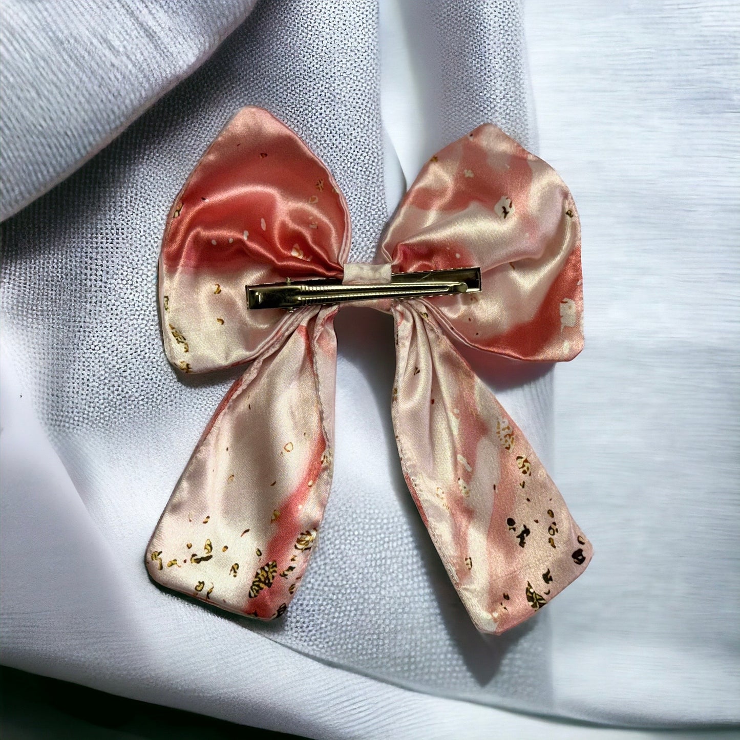 DeBase Spring Salmon Bow