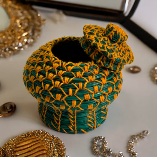 SOE Pine-needle Mini Chest: Handmade Jewel/ Coin Case