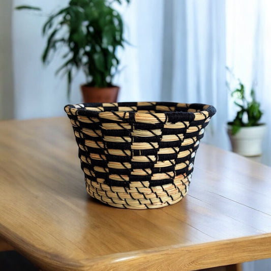 Needle Nest Bowl: Handcrafted Pine-needle Bowl