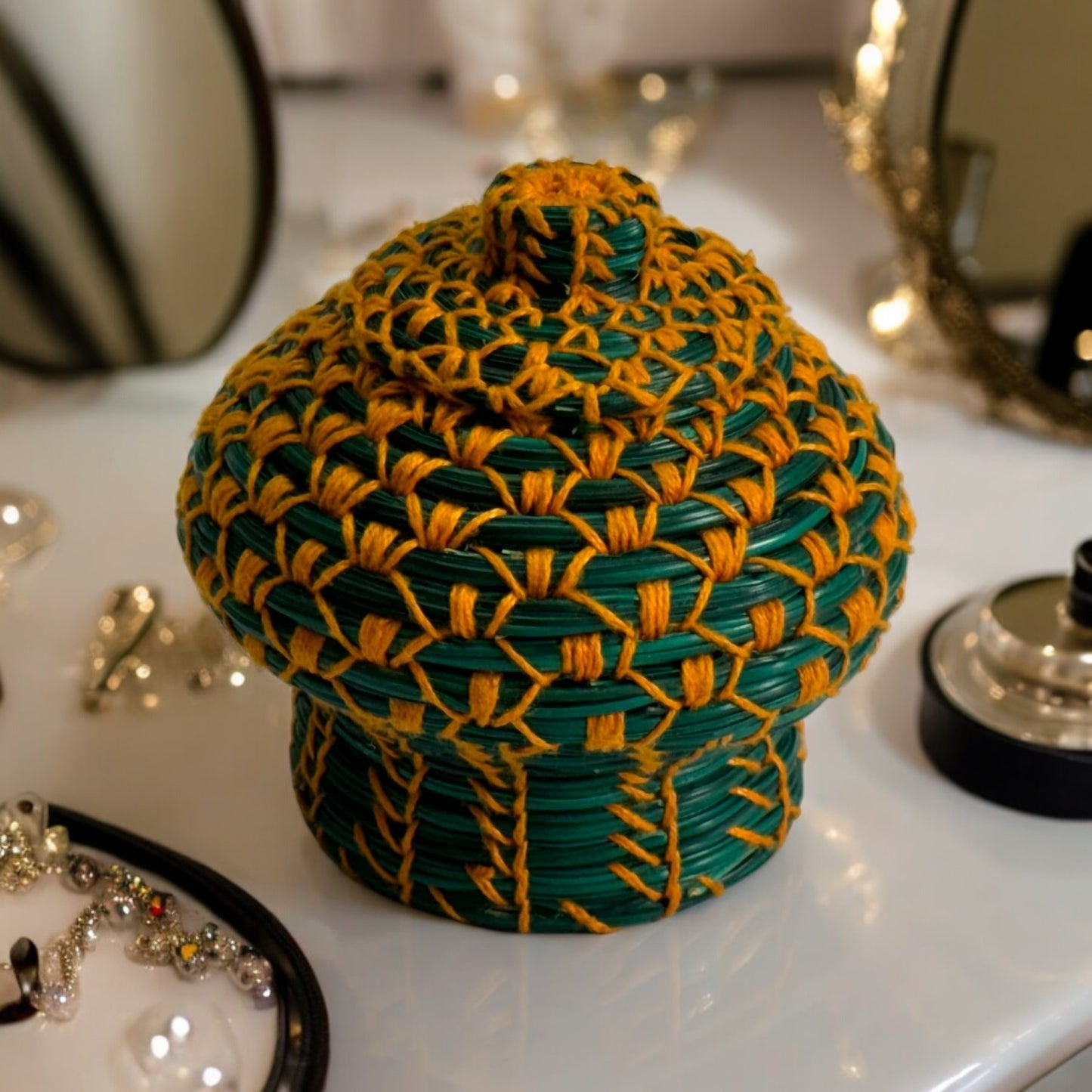 SOE Pine-needle Mini Chest: Handmade Jewel/ Coin Case