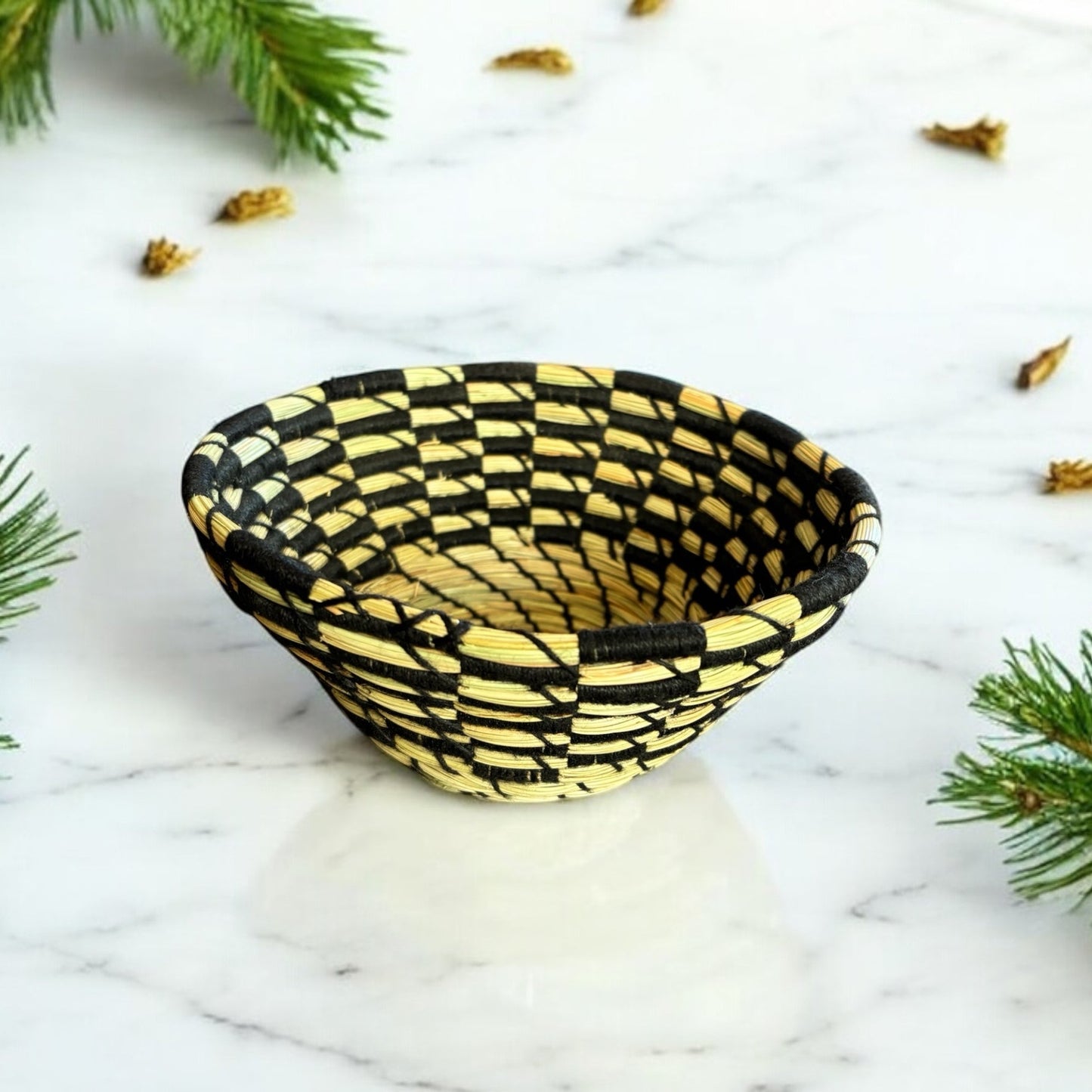 Eco Nest Bowl & Tray: Handcrafted Pine-needle Bowl Set