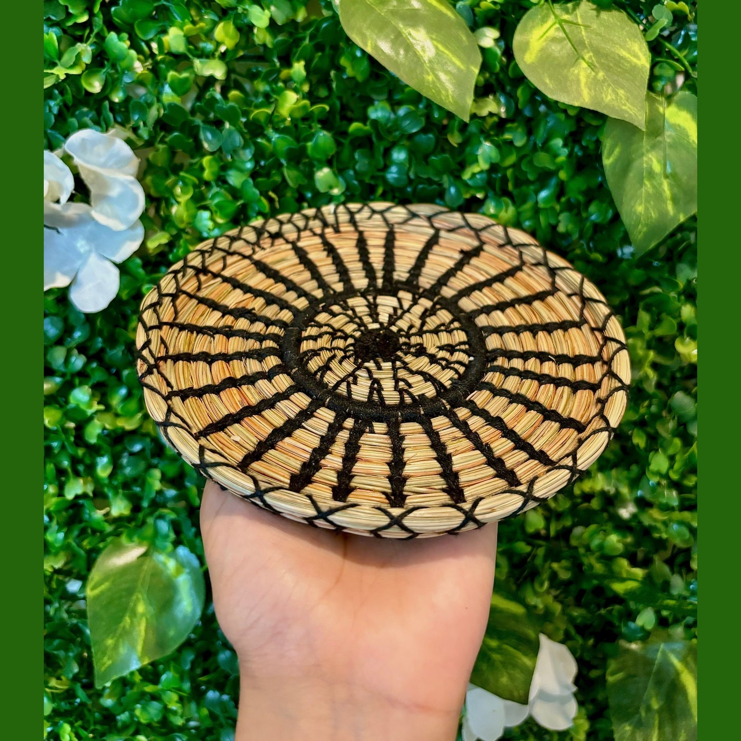 Needle Nest Bowl & Tray: Handcrafted Pine-needle Bowl Set