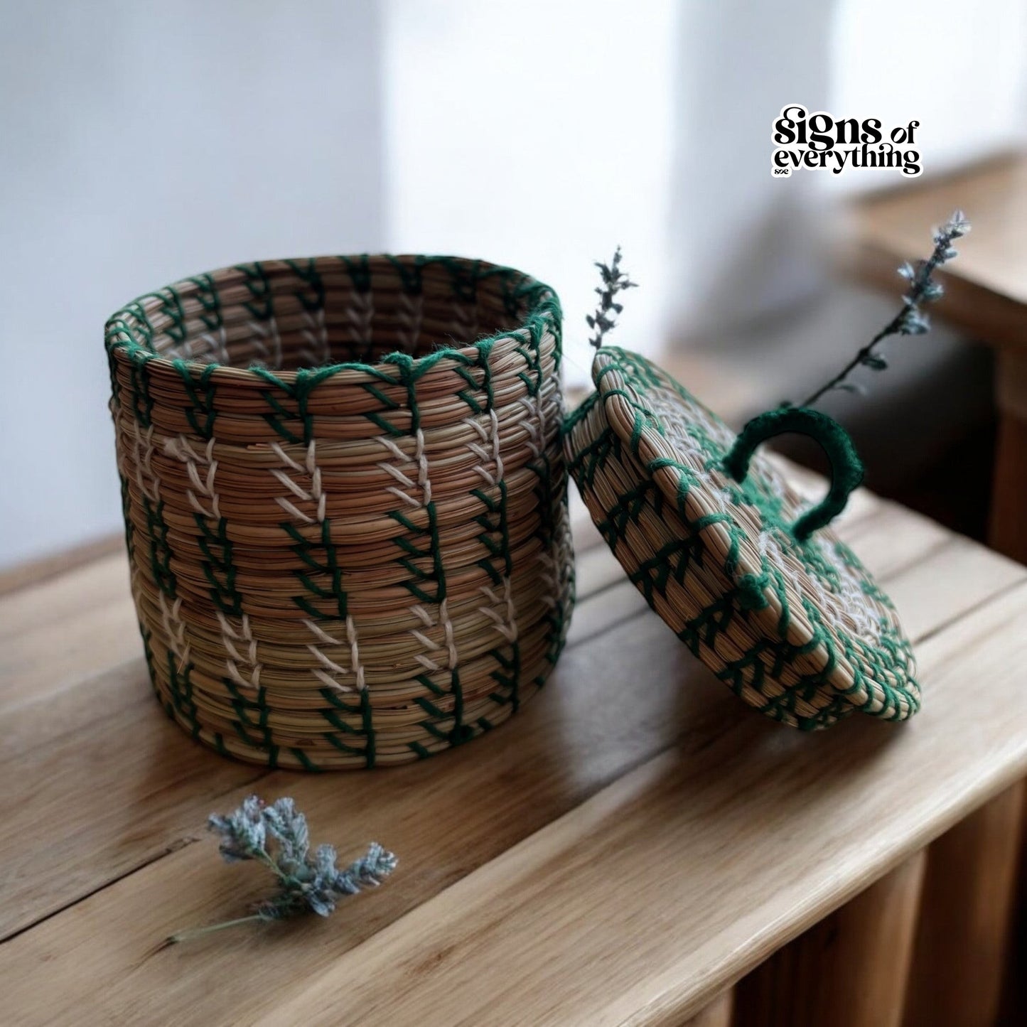 SOE Little Vault: Pine-needle Knick-Knack Organiser