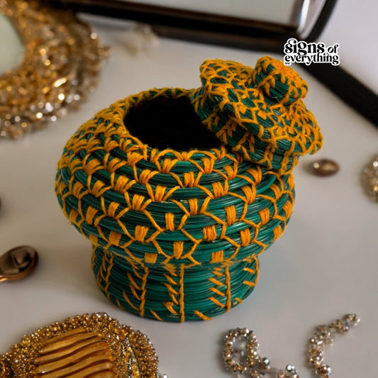 SOE Pine-needle Mini Chest: Handmade Jewel/ Coin Case